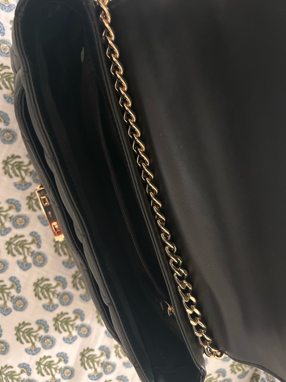 Kate Spade New York Women's Carey Smooth Leather Small Flap Quilted Shoulder Bag - Picture 6 of 9